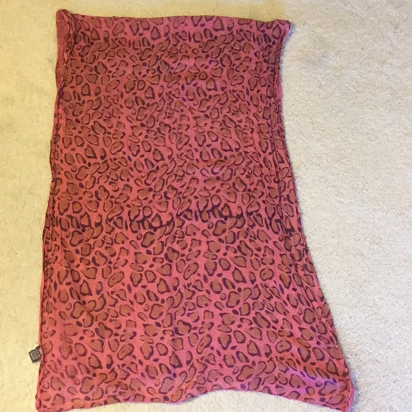 Leopard scarf - Picture 2 of 5